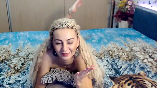 MirabelaSweet online show from March 17, 2025, 9:44 am