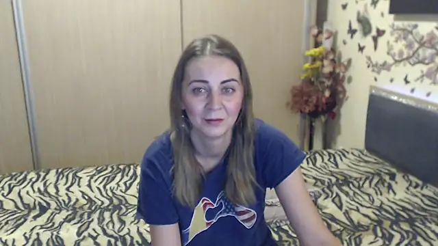 Snapshot of MirabelaSweet chatting on February 26, 2026, 12:59 pm MirabelaSweet online show from February 26, 2026, 12:59 pm