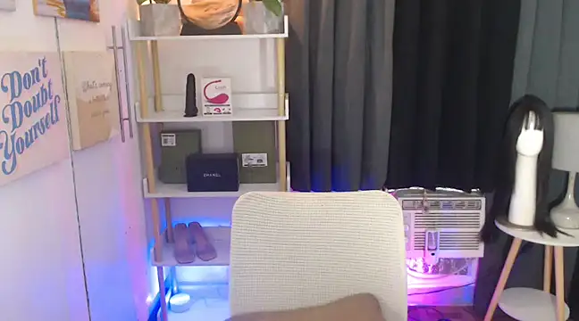 AsianMariaTs online show from December 4, 2024, 5:55 pm