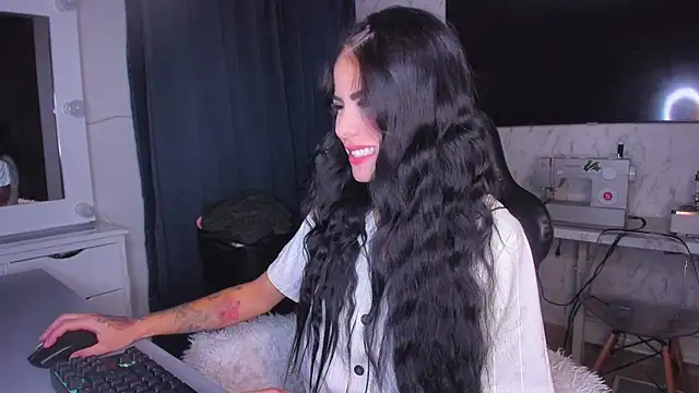 Snapshot of Lisegg_ chatting on January 28, 2025, 2:31 pm Lisegg online show from January 28, 2025, 2:31 pm