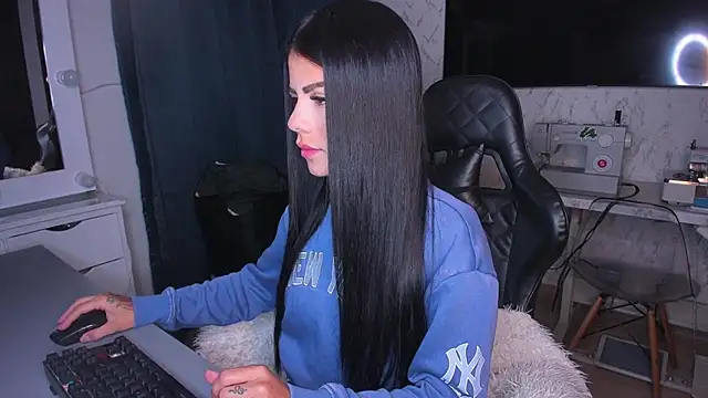 Snapshot of Lisegg_ chatting on January 30, 2025, 11:11 am Lisegg online show from January 30, 2025, 11:11 am