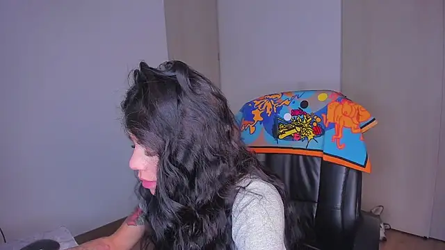 Snapshot of Lisegg_ chatting on September 17, 2025, 10:06 am Lisegg online show from September 17, 2025, 10:06 am