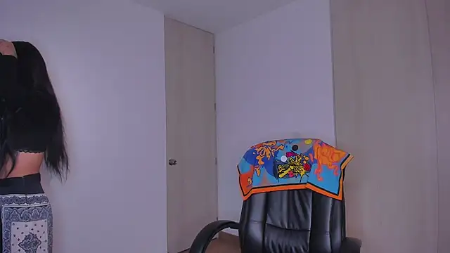 Snapshot of Lisegg_ chatting on October 23, 2025, 10:03 am Lisegg online show from October 23, 2025, 10:03 am