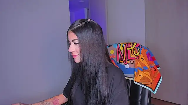 Snapshot of Lisegg_ chatting on December 18, 2025, 12:22 pm Lisegg online show from December 18, 2025, 12:22 pm