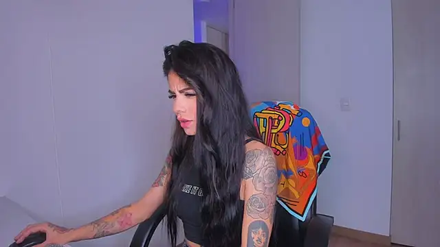 Snapshot of Lisegg_ chatting on February 2, 2026, 7:01 pm Lisegg online show from February 2, 2026, 7:01 pm