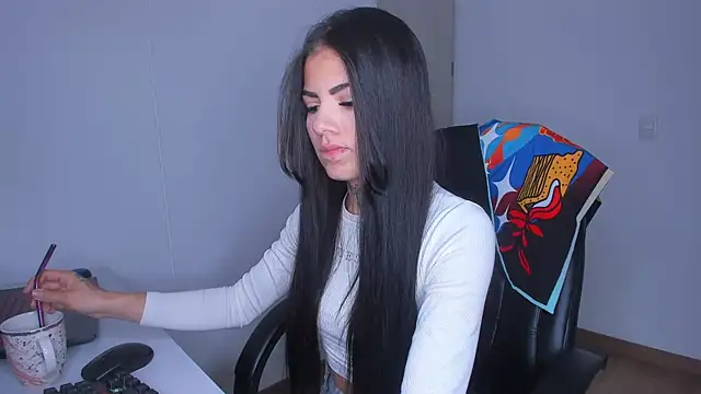 Snapshot of Lisegg_ chatting on February 13, 2026, 10:33 am Lisegg online show from February 13, 2026, 10:33 am