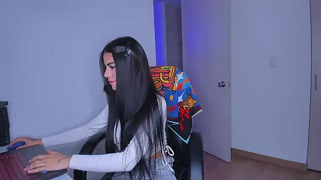 Snapshot of Lisegg_ chatting on February 13, 2026, 10:39 pm Lisegg online show from February 13, 2026, 10:39 pm