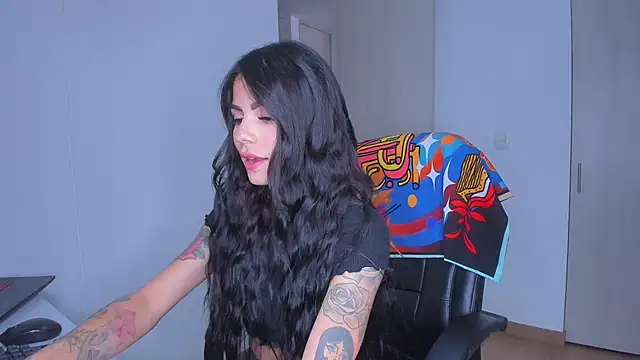 Snapshot of Lisegg_ chatting on February 16, 2026, 4:25 pm Lisegg online show from February 16, 2026, 4:25 pm