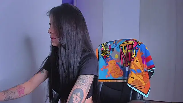 Snapshot of Lisegg_ chatting on February 19, 2026, 10:11 am Lisegg online show from February 19, 2026, 10:11 am