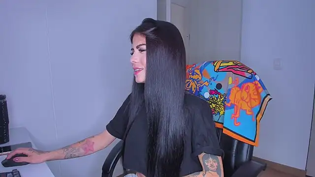 Snapshot of Lisegg_ chatting on February 23, 2026, 9:12 pm Lisegg online show from February 23, 2026, 9:12 pm