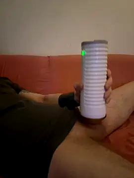 Snapshot of LionBoy1976 chatting on September 28, 2025, 9:47 am LionBoy1976 online show from September 28, 2025, 9:47 am