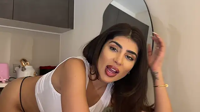 ArabicBarbie online show from April 19, 2026, 9:06 pm
