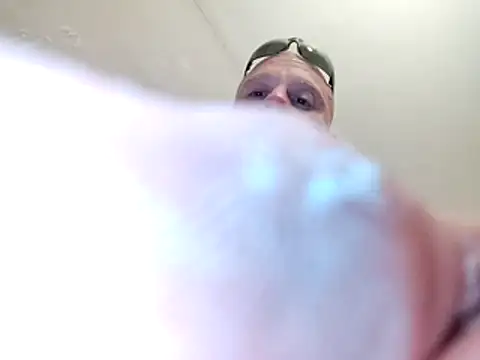 Snapshot of lilpervt chatting on February 20, 2026, 5:37 am lilpervt online show from February 20, 2026, 5:37 am