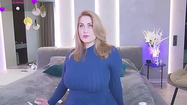 Snapshot of Sinful_Eyes chatting on March 11, 2025, 2:51 pm Sinful Eyes online show from March 11, 2025, 2:51 pm