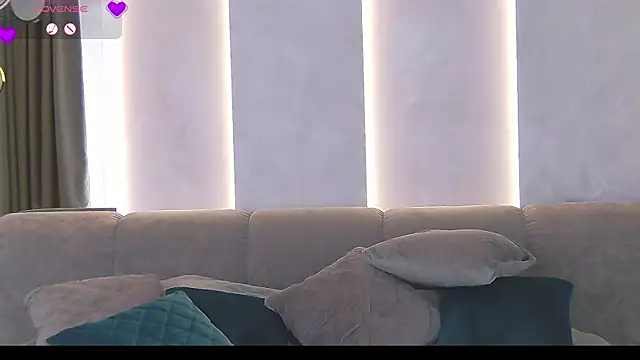 Snapshot of Sinful_Eyes chatting on March 16, 2025, 7:15 am Sinful Eyes online show from March 16, 2025, 7:15 am