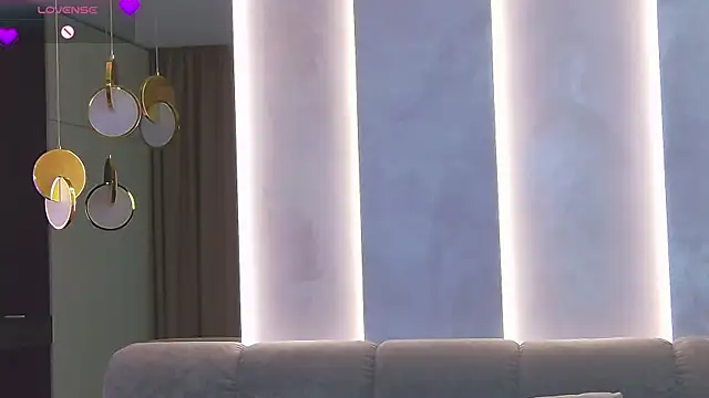 Snapshot of Sinful_Eyes chatting on March 20, 2025, 1:13 am Sinful Eyes online show from March 20, 2025, 1:13 am