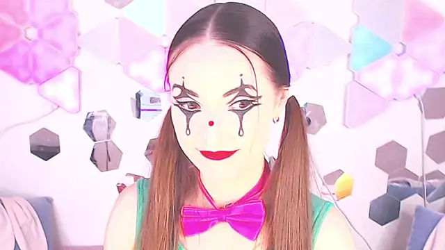 LexiKiss online show from December 3, 2025, 10:30 pm