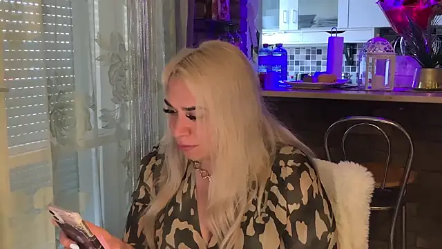 Monageil online show from March 10, 2025, 1:10 pm