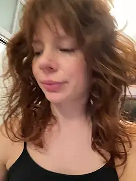 Oopsfoxy online show from April 24, 2026, 5:10 am