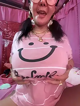 Snapshot of sweetieme chatting on January 5, 2025, 1:24 am sweetieme online show from January 5, 2025, 1:24 am