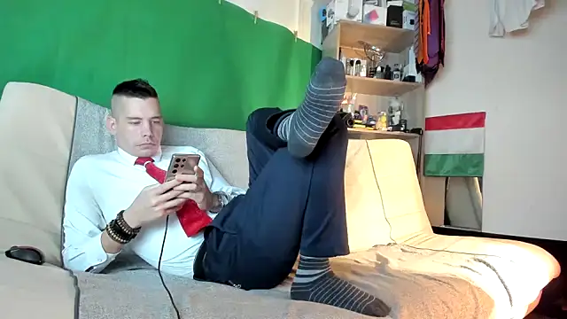 viraglaci18xh online show from November 17, 2025, 5:02 am