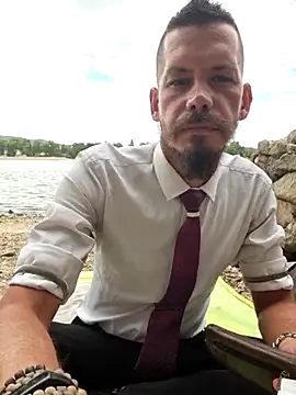 Snapshot of viraglaci18@xh chatting on July 12, 2026, 10:28 am viraglaci18xh online show from July 12, 2026, 10:28 am