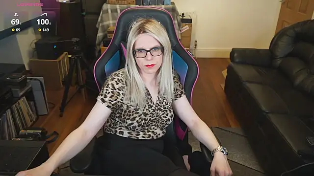 KelseyCobalt online show from October 9, 2025, 8:40 pm