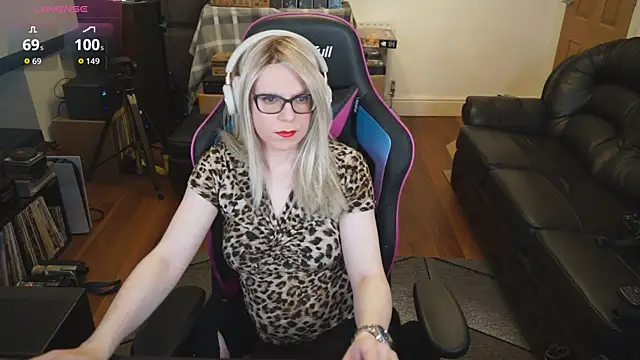 KelseyCobalt online show from October 15, 2025, 8:42 pm