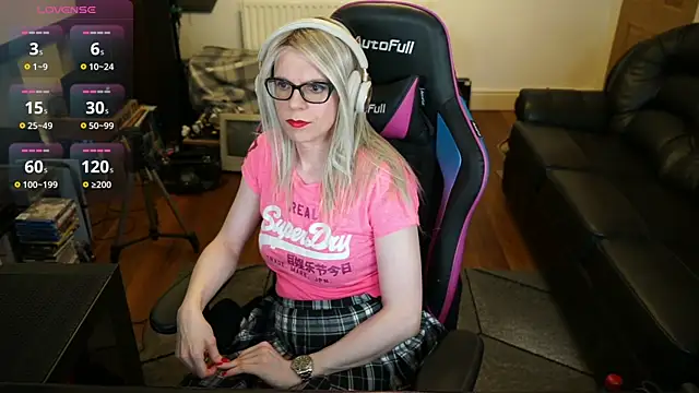 Snapshot of KelseyCobalt chatting on June 6, 2026, 9:08 pm KelseyCobalt online show from June 6, 2026, 9:08 pm