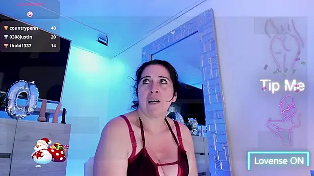 LADY HELLEN online show from November 14, 2025, 7:12 pm