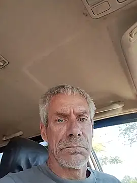 Biknight online show from April 18, 2026, 3:27 pm