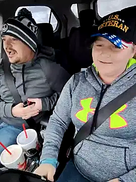 D3LISHDUO69 online show from December 2, 2025, 9:43 pm