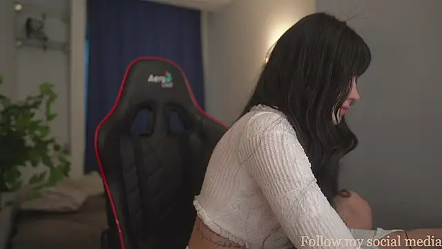 Snapshot of oxxme chatting on November 15, 2025, 11:29 am oxxme online show from November 15, 2025, 11:29 am