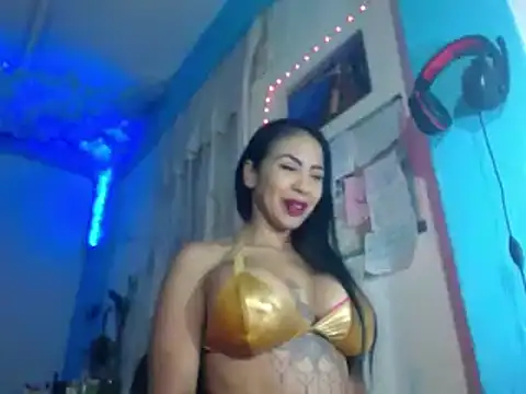 Snapshot of ERIKA-THEDOLL chatting on December 15, 2024, 3:02 am ERIKA-THEDOLL online show from December 15, 2024, 3:02 am