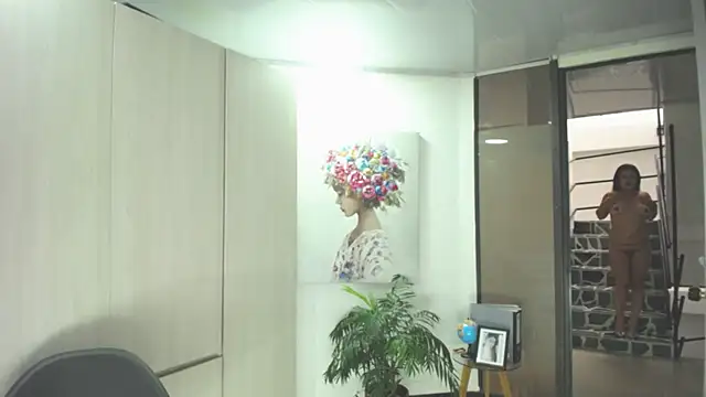 carieBelle1 online show from March 5, 2025, 6:23 pm