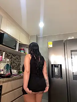 emilyjohanson online show from December 4, 2024, 2:15 pm