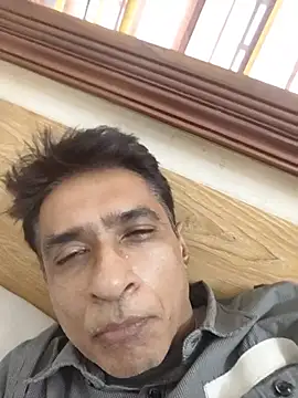 iamkahn 44 online show from May 20, 2026, 1:56 am