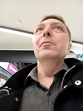 Pokaz2020 online show from March 10, 2025, 5:50 pm