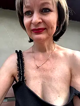 Snapshot of Melljoy chatting on September 10, 2025, 1:33 pm Melljoy online show from September 10, 2025, 1:33 pm