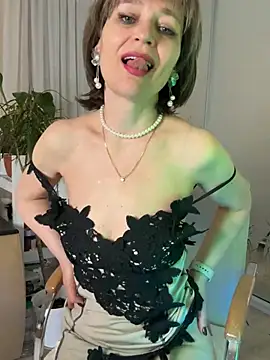 Snapshot of Melljoy chatting on January 17, 2026, 4:43 pm Melljoy online show from January 17, 2026, 4:43 pm