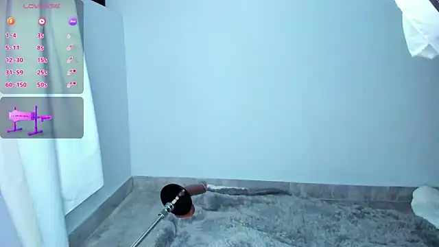 Sofi Smiley online show from November 8, 2025, 3:07 am