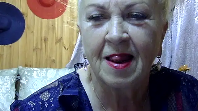 Emma52610 online show from October 2, 2025, 5:58 am