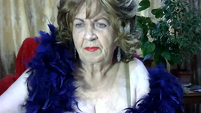 Emma52610 online show from February 5, 2026, 10:20 am