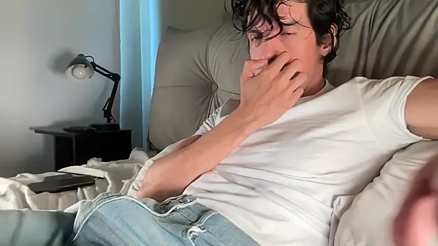 beranco19 online show from April 18, 2026, 6:56 pm