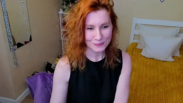 FoxySophia online show from December 19, 2025, 11:39 am