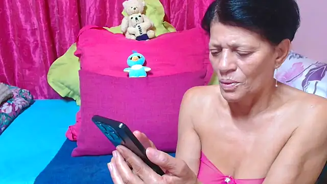 SLUTTYROXY online show from February 2, 2026, 8:40 pm