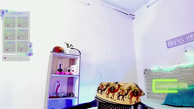 Snapshot of lilahSweet chatting on February 8, 2025, 6:01 pm lilahSweet online show from February 8, 2025, 6:01 pm