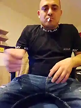 Snapshot of Osi189 chatting on January 15, 2026, 7:17 pm Osi189 online show from January 15, 2026, 7:17 pm