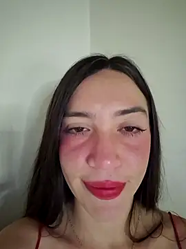 loveuu-bae online show from April 21, 2026, 2:37 am