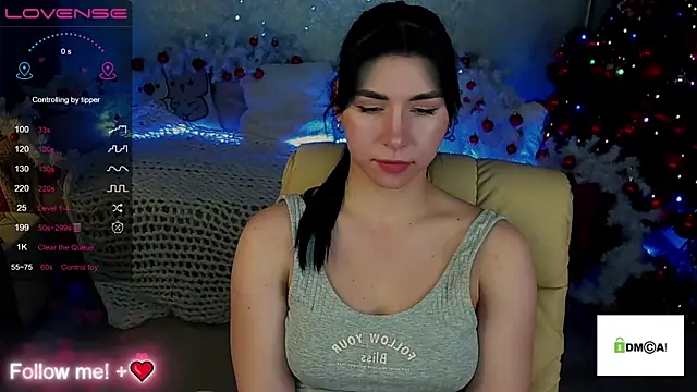 Snapshot of EmilyCandyy chatting on December 6, 2024, 10:05 am EmilyCandyy online show from December 6, 2024, 10:05 am